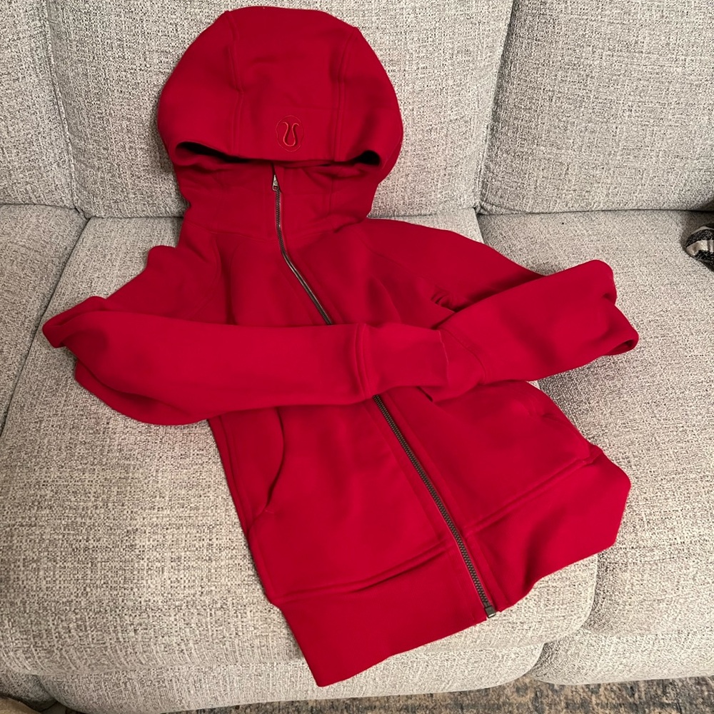 Red Lululemon Scuba Full Zip Hoodie - Size 4
Wore one time